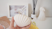Clam shell Pillar Soy Candle
