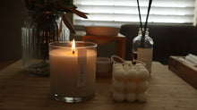 Set of 2 Soy Candle (1 Container,1 Cube Pillar Soycandle)