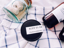 Black lid soy candle
